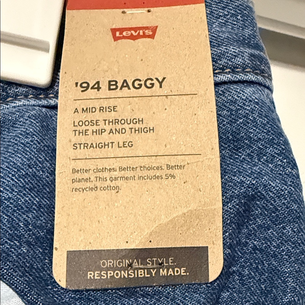Levi's Classic Indigo Straight-Leg Jeans - Picture 5 of 8